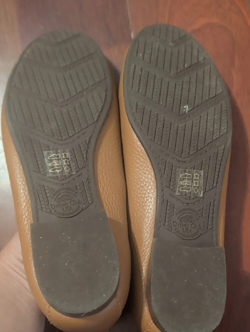 Driver Club USA Women's Tan Leather Penny Loafers